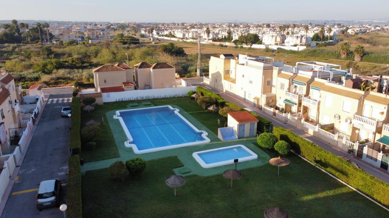 Holiday House Torrevieja Luaran gambar