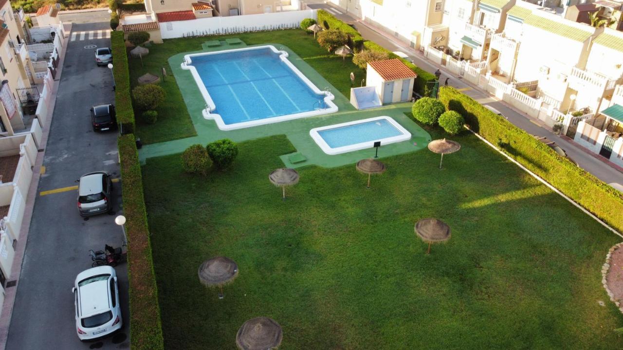 Holiday House Torrevieja Luaran gambar